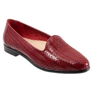 Trotters Liz III Size 7 Loafers